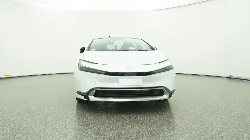 New 2026 Wind Chill Pearl Toyota XSE Premium image 23