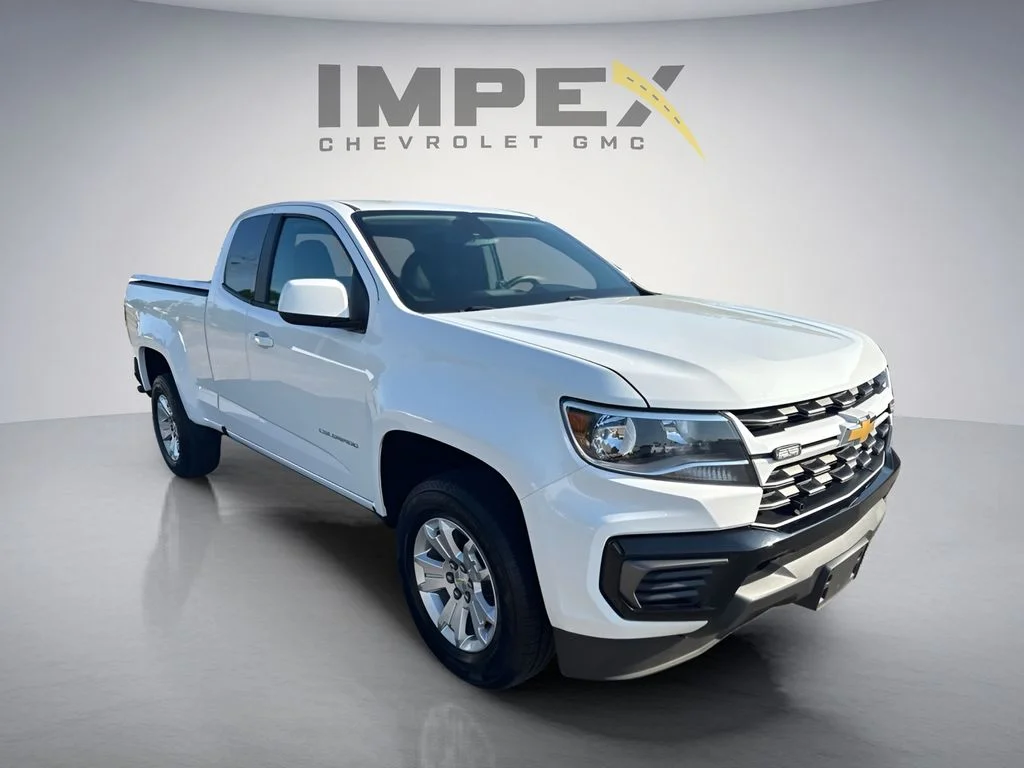 Used 2022 White Chevrolet LT image 7