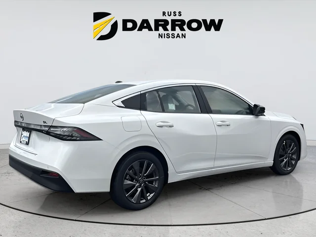 New 2026 White Nissan SL image 5