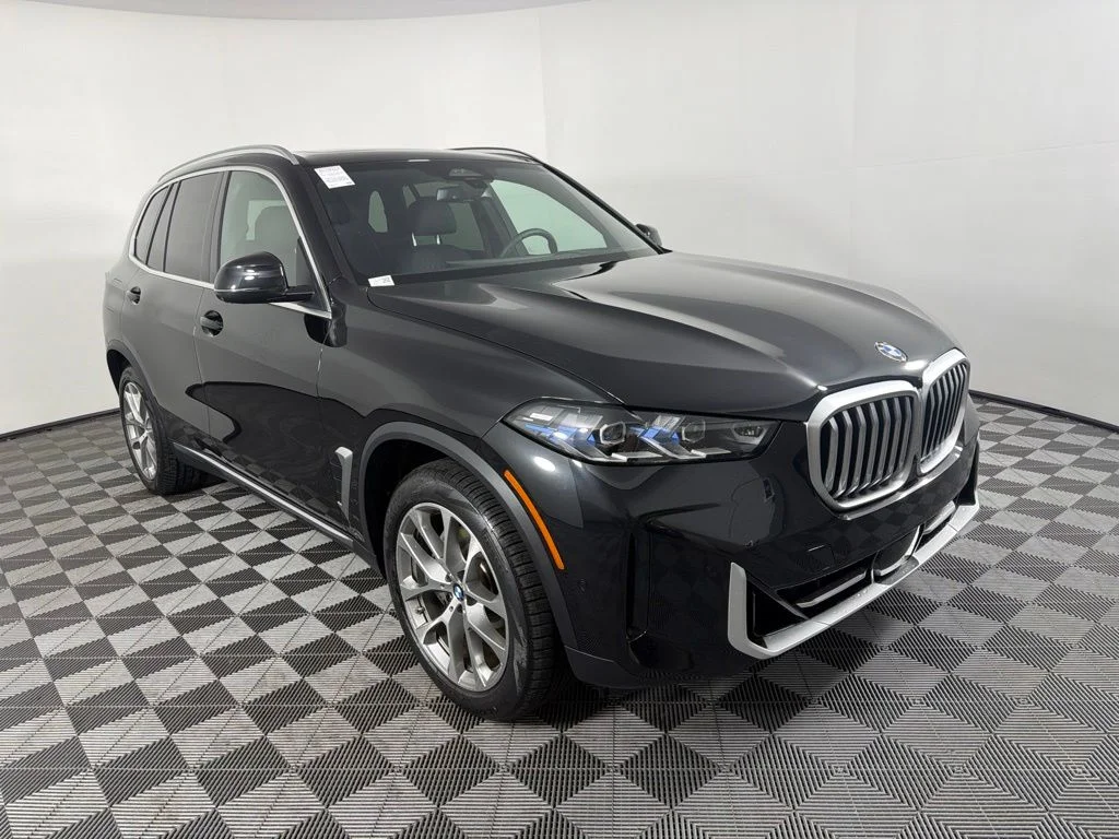 Certified Used 2024 Black Sapphire Metallic BMW xDrive40i image 3