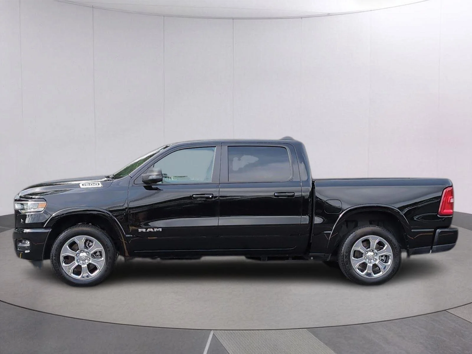 Used 2026 Diamond Black Crystal Pearlcoat Ram Big Horn image 2