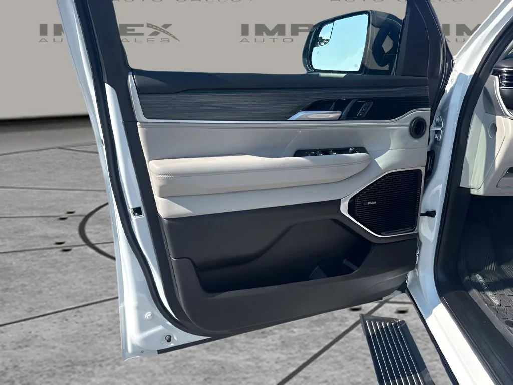 Used 2024 White Jeep Series III image 23