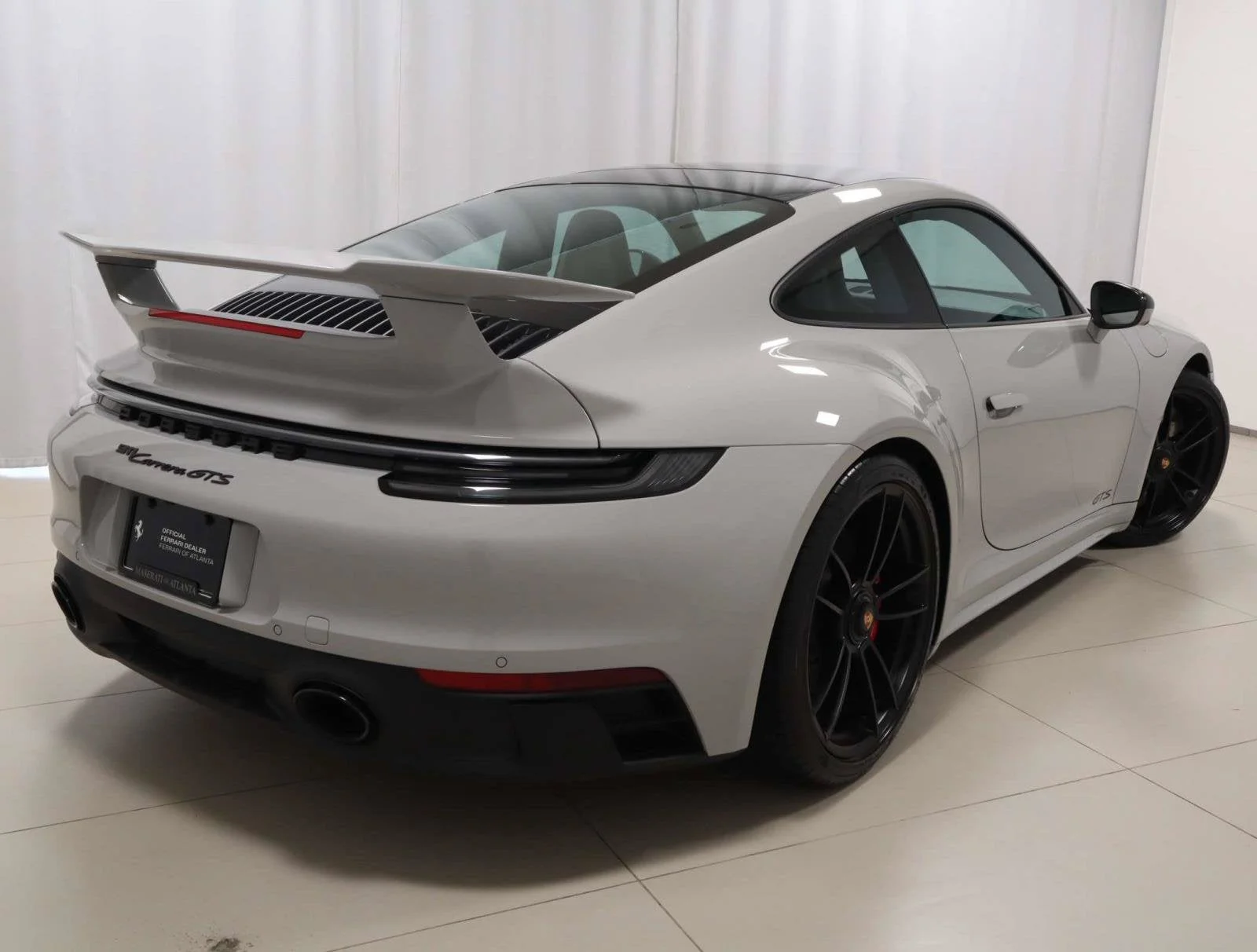 Used 2023 Chalk Porsche Carrera S image 5
