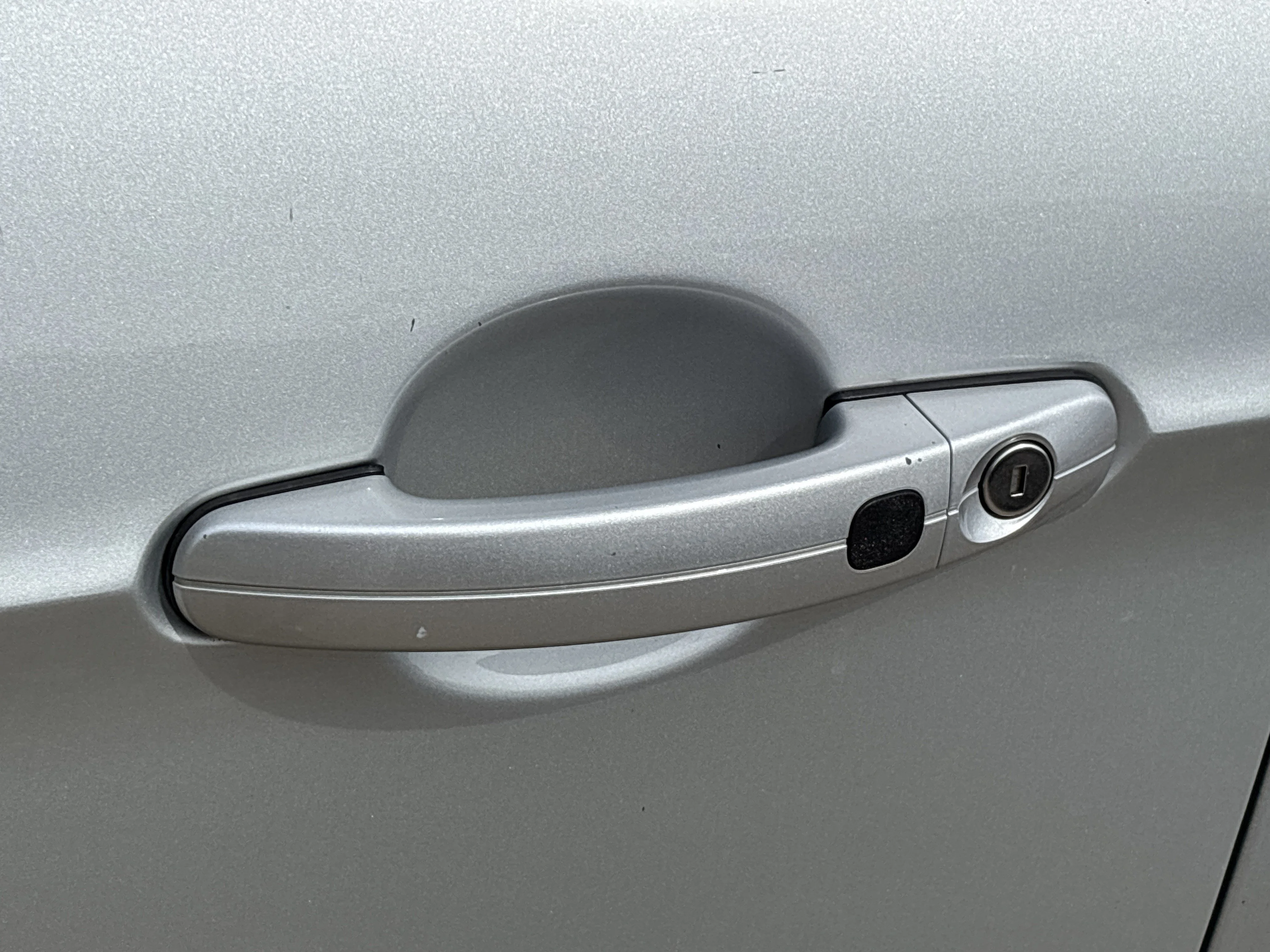 Used 2019 Ingot Silver Metallic Ford SEL image 15