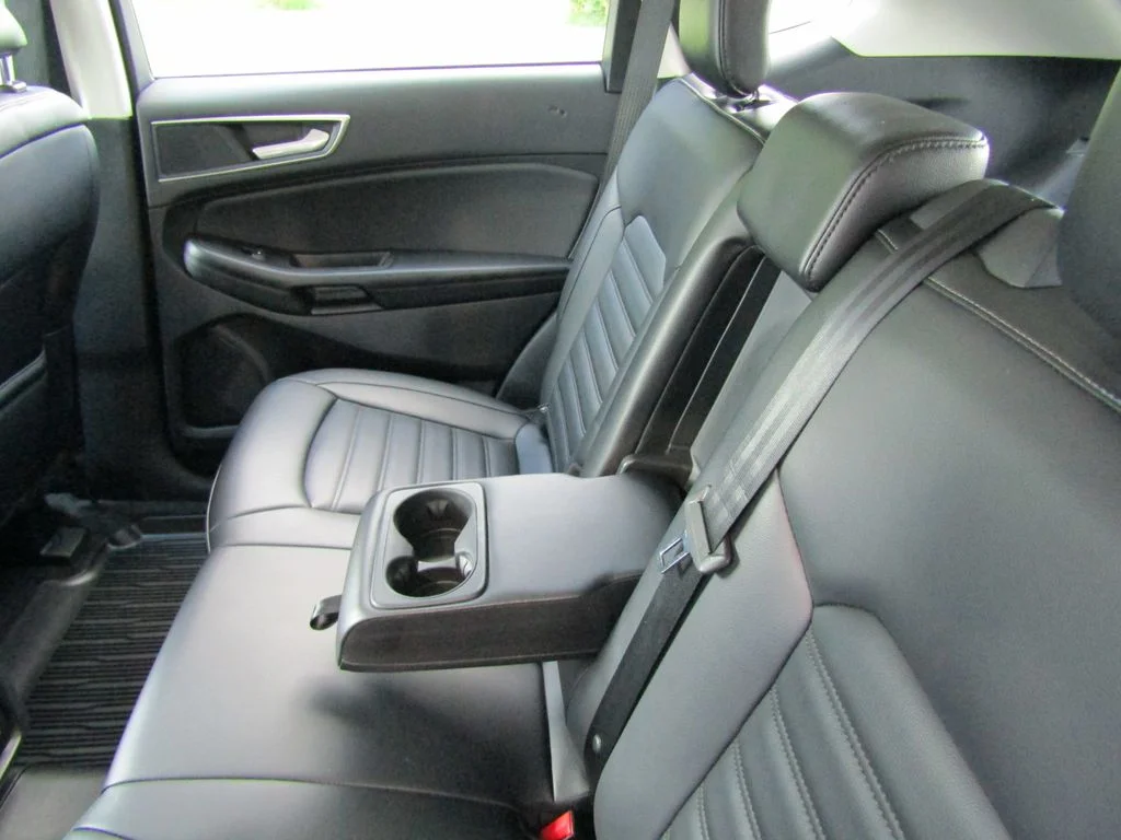 Used 2024 Black Ford SEL image 31