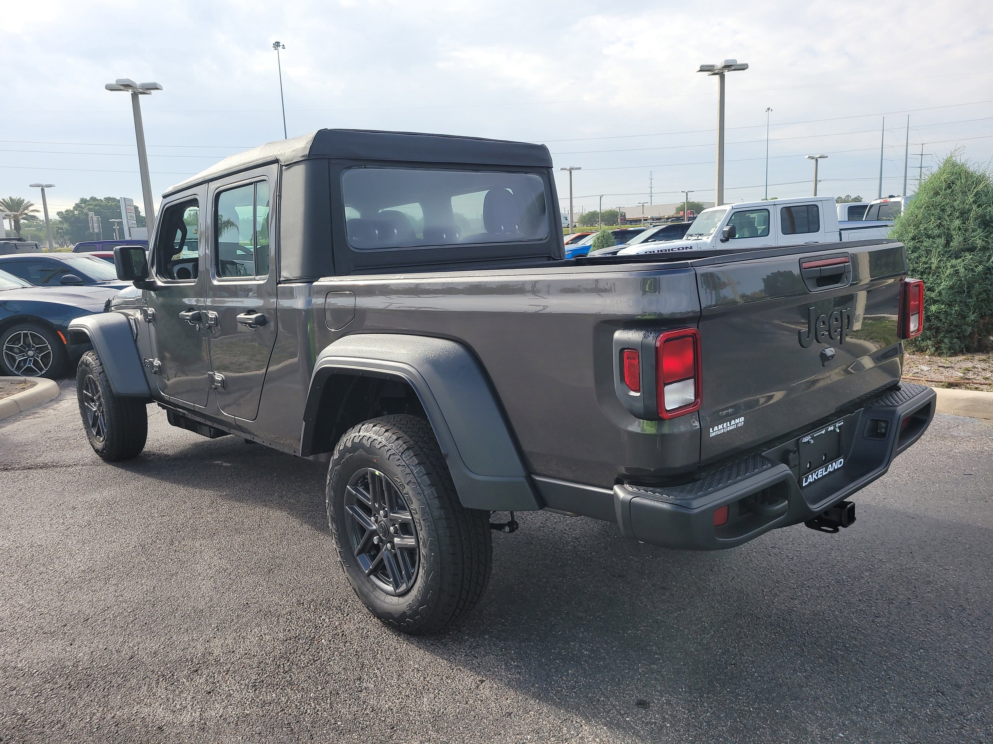 New 2026 Granite Crystal Metallic Clear-Coat Exterior Paint Jeep Sport image 8