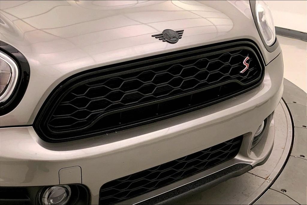 Used 2020 Melting Silver Metallic MINI Signature image 29