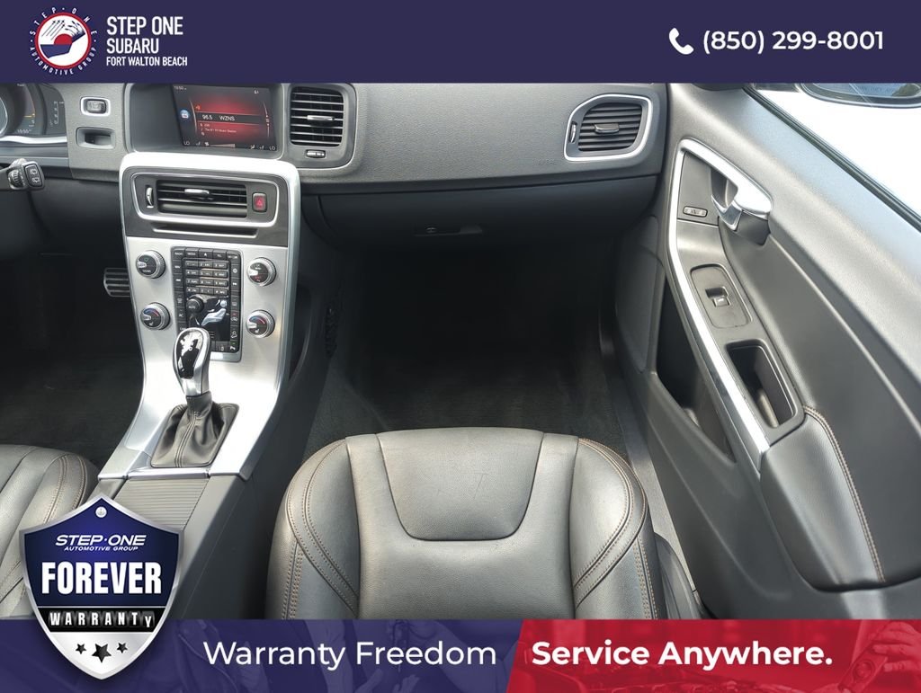 Used 2018 Black Volvo T5 image 16