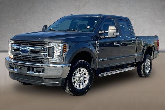 Used 2019 Magnetic Metallic Ford XL image 1