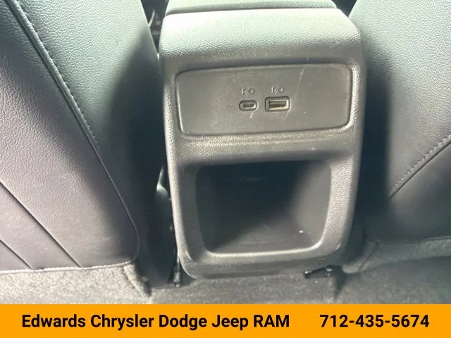 Used 2025 Red Chevrolet LT image 28