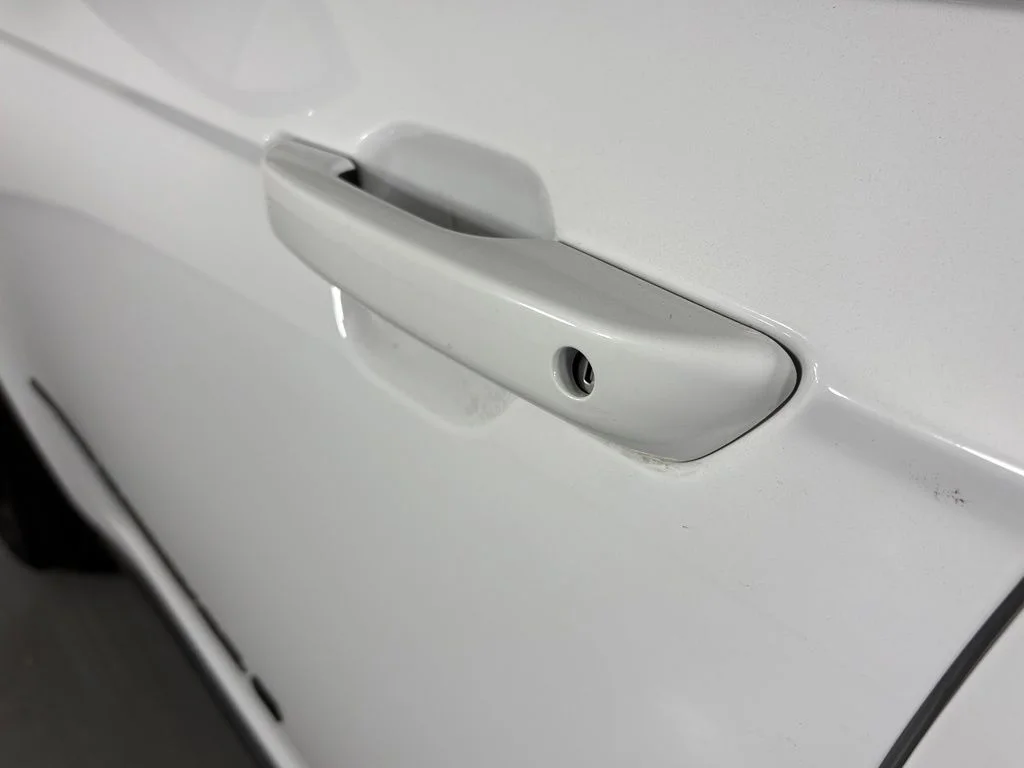 Used 2022 Bright White Clearcoat Jeep Altitude image 11