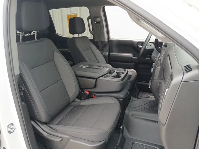 Used 2025 White Chevrolet Custom image 30