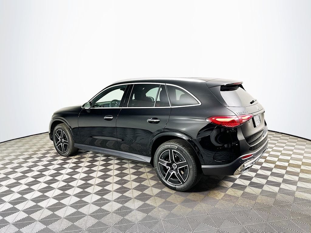 New 2026 Black Mercedes-Benz GLC 300 image 4