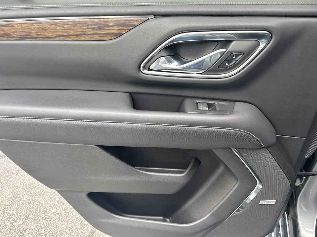 Used 2023 Gray Chevrolet Premier image 22