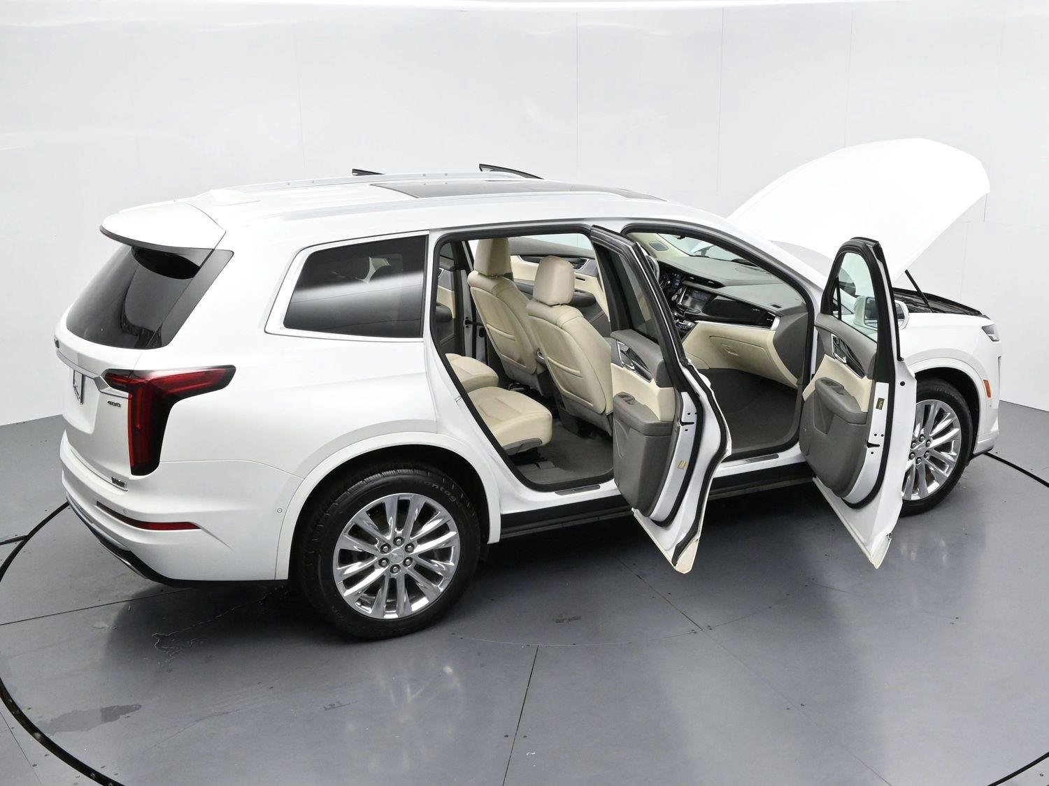 Used 2020 CRYSTAL WHITE TRICOAT Cadillac AWD Premium Luxury image 40