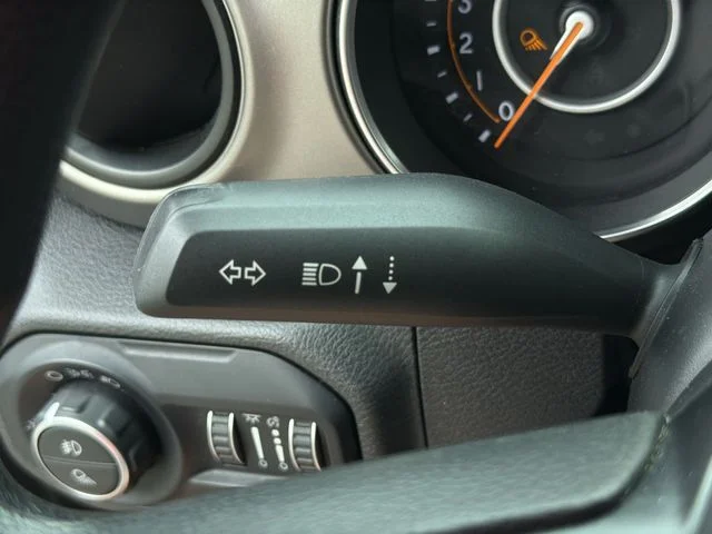 Used 2020 Gray Jeep Sport image 31