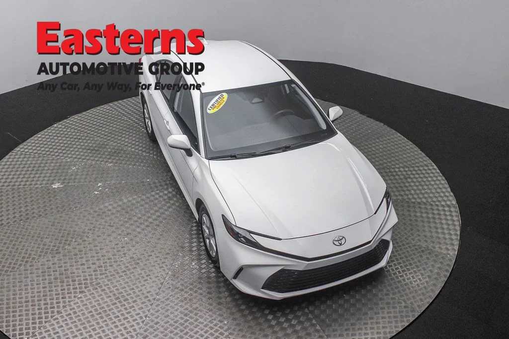 Used 2025 White Toyota LE image 3