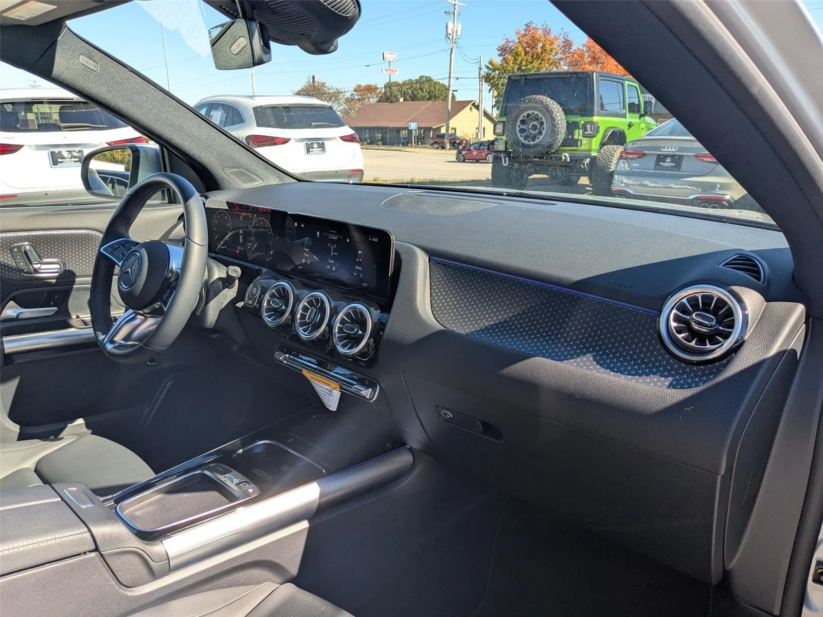 Certified Used 2025 Cirrus Silver Metallic Mercedes-Benz GLA 250 image 33