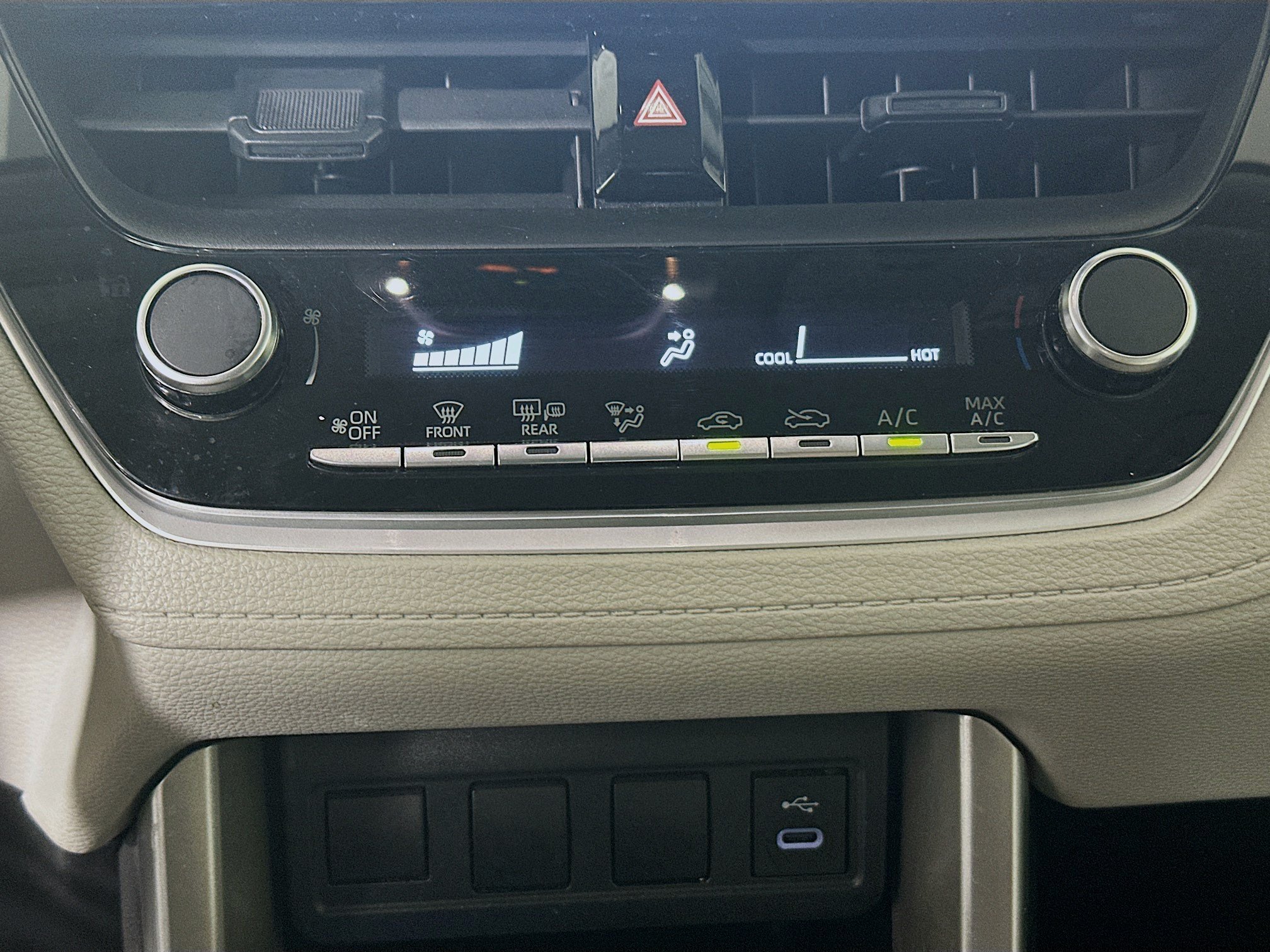 Used 2023 Silver Toyota L image 22