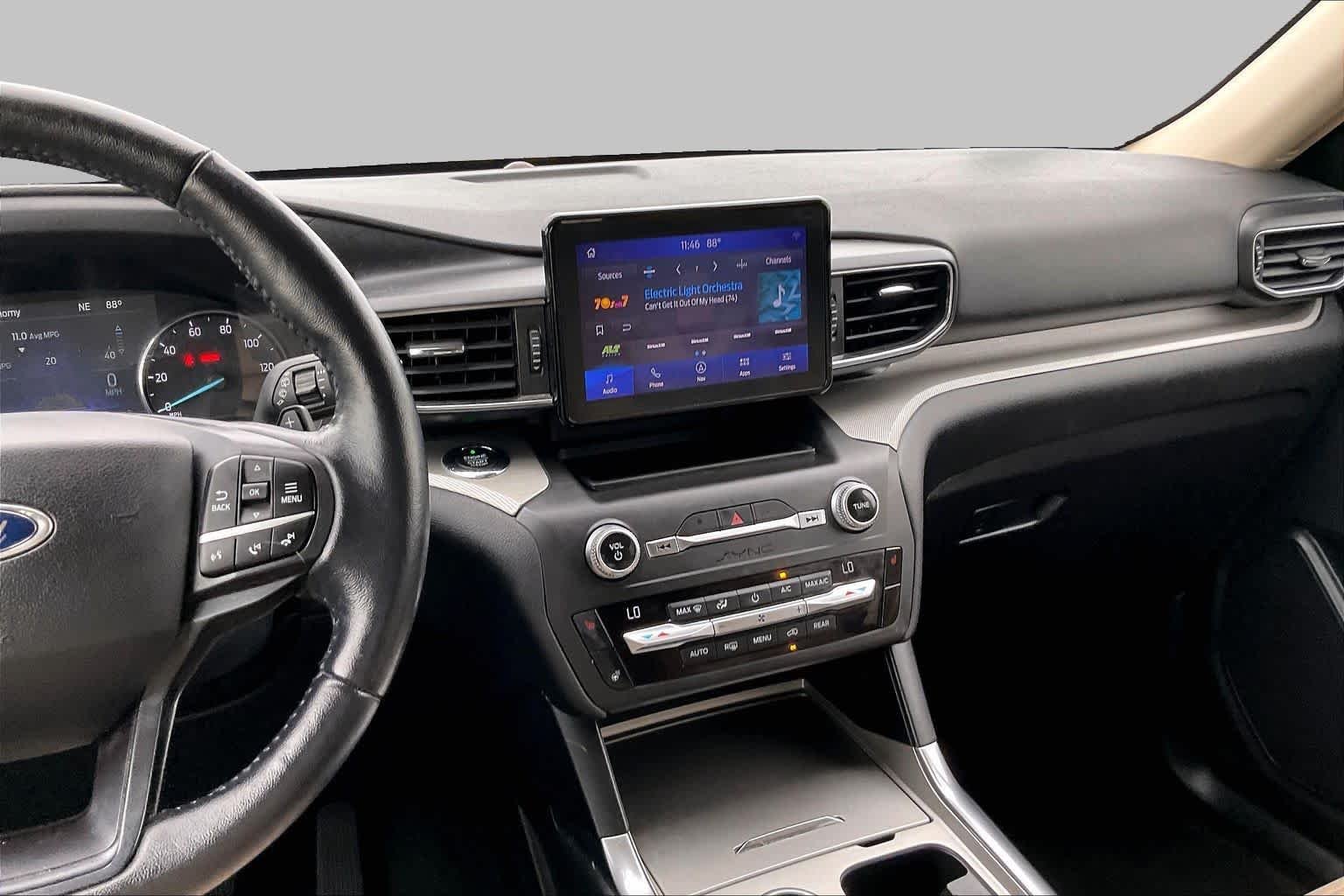 Used 2020 Star White Metallic Tri-Coat Ford XLT image 7