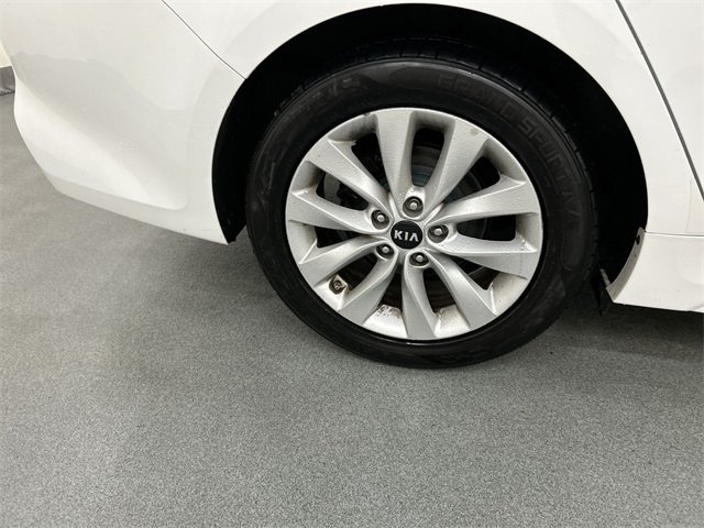 2016 Kia Optima EX photo 4