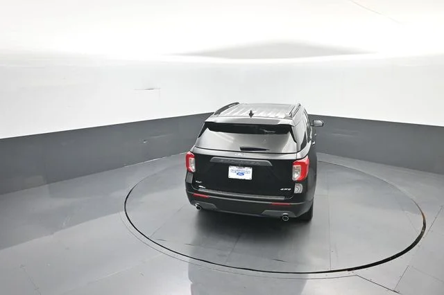 Used 2023 Black Ford XLT image 29
