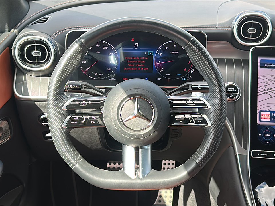 Used 2024 Polar White Mercedes-Benz 4MATIC® SUV image 22