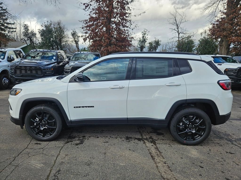 New 2026 Bright White Clear-Coat Exterior Paint Jeep Latitude image 4