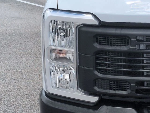 New 2026 Oxford White Ford F-250® XL image 10