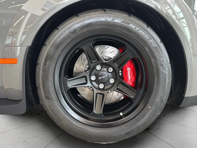 Used 2018 Gray Dodge SRT image 21
