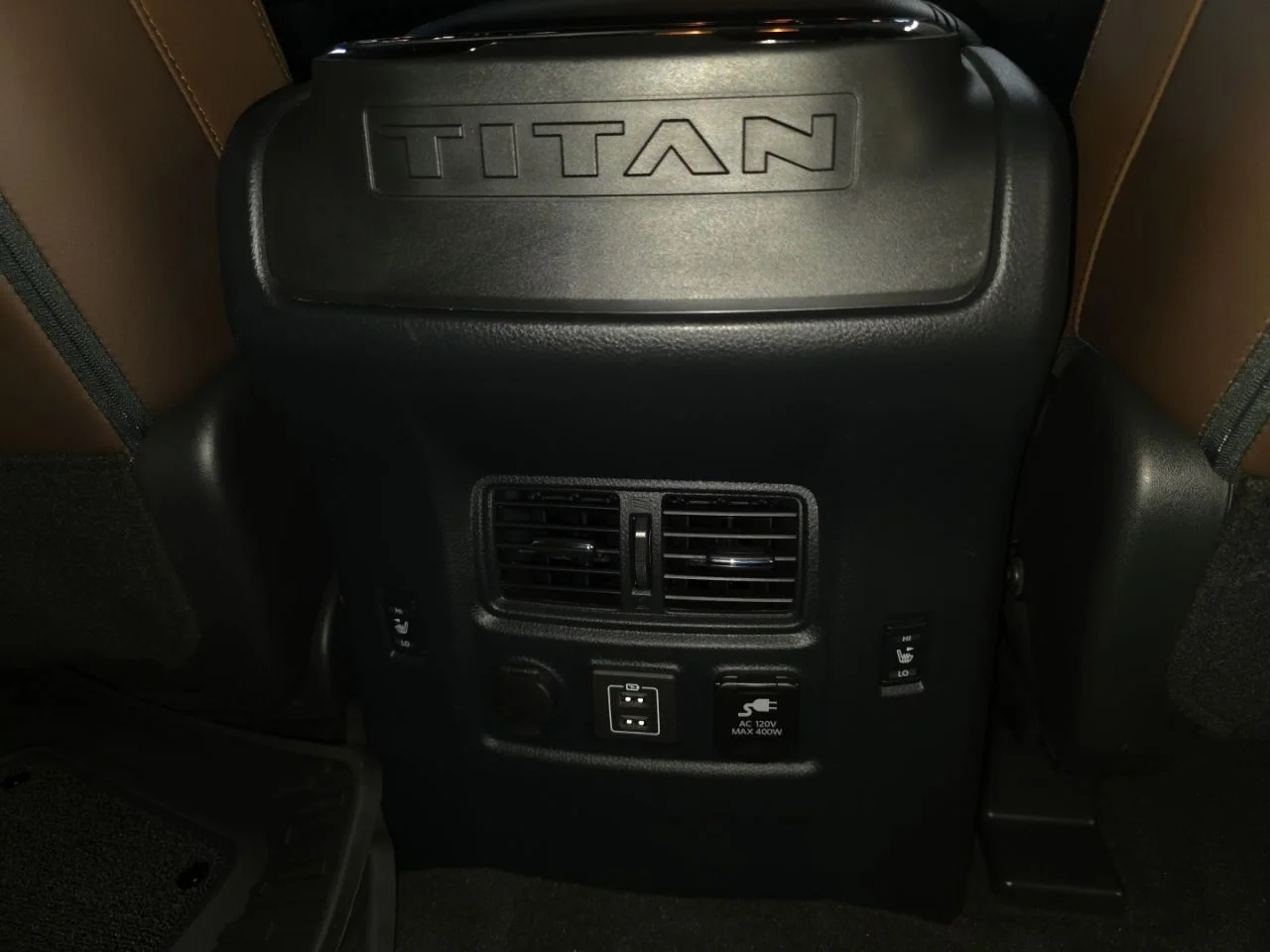 Used 2019 White Nissan Platinum Reserve image 25