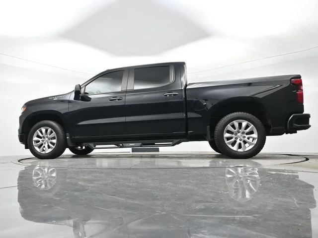 Used 2023 BLACK Chevrolet Custom image 12
