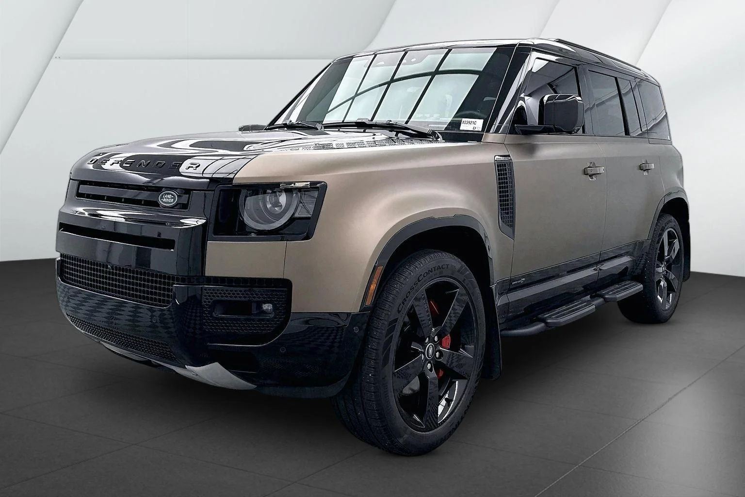 Used 2025 Gondwana Stone Metallic Land Rover X image 3