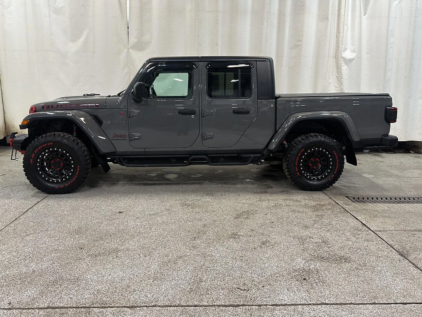 Used 2020 Jeep Gladiator Rubicon with VIN 1C6JJTBG8LL181999 for sale in Waconia, Minnesota