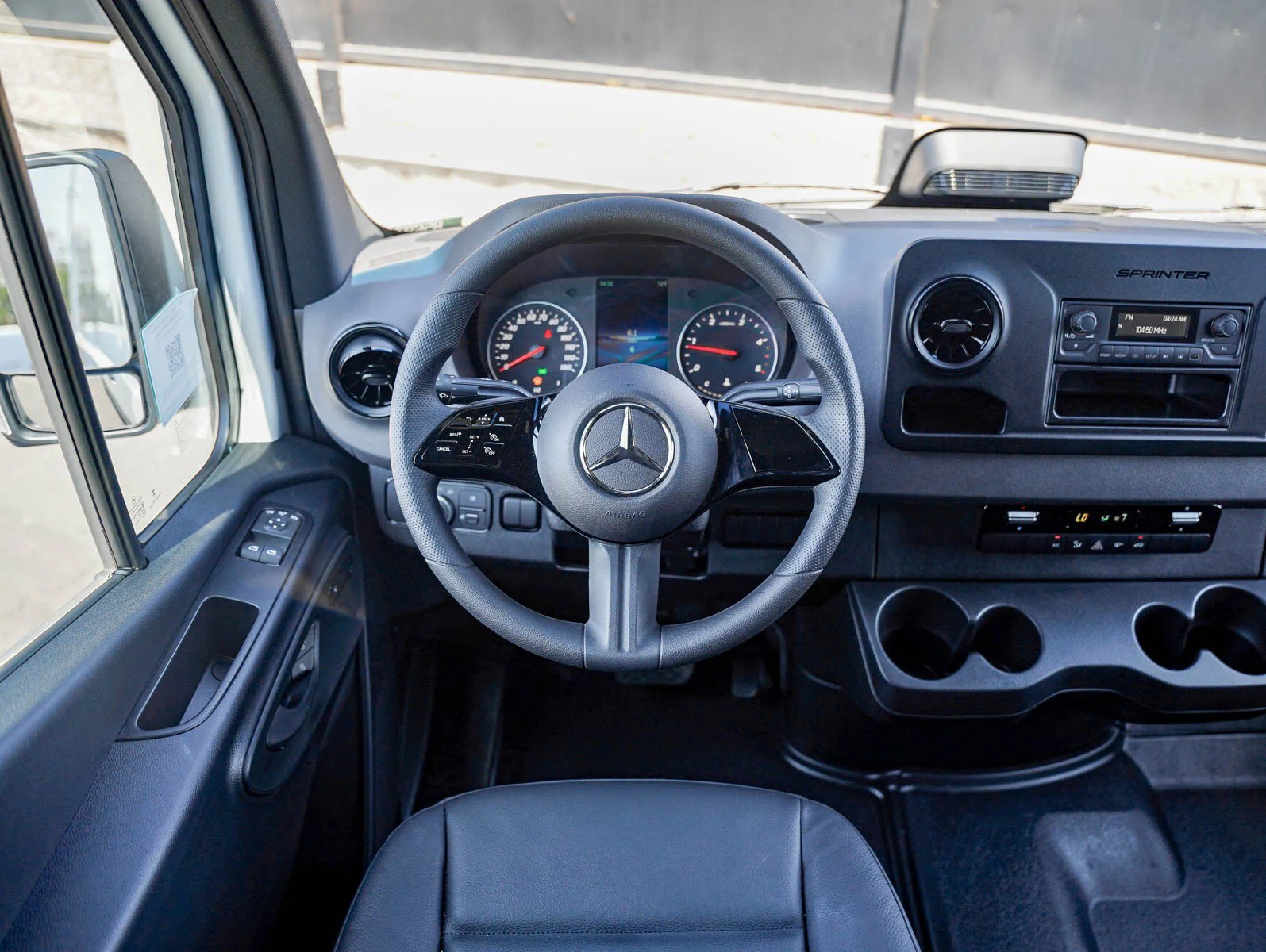 New 2025 Arctic White Mercedes-Benz  image 17