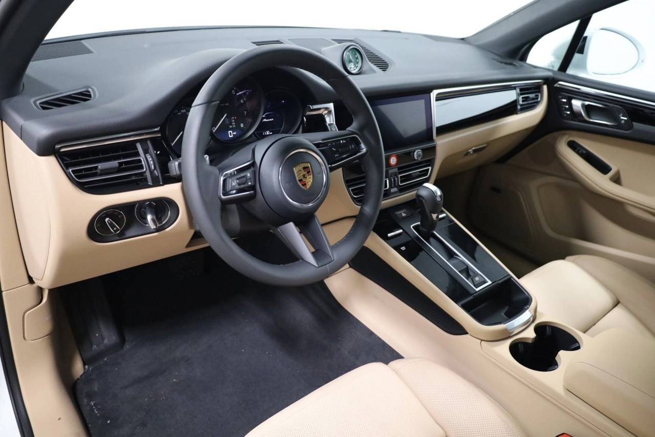 Used 2026 White Porsche  image 4