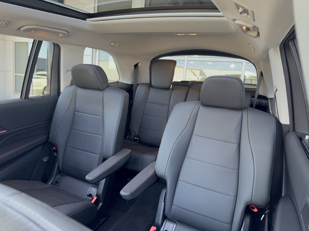 New 2026 Polar White Mercedes-Benz GLS 450 image 13