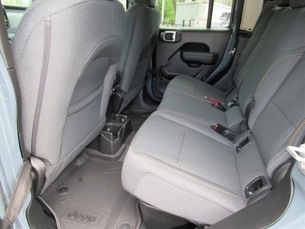 New 2026 Anvil Clear-Coat Exterior Paint Jeep Sport S image 29