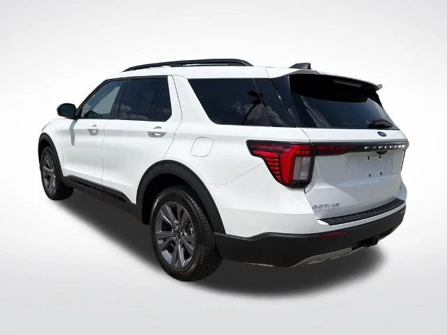 New 2026 Star White Metallic Tri-Coat Ford Active image 33
