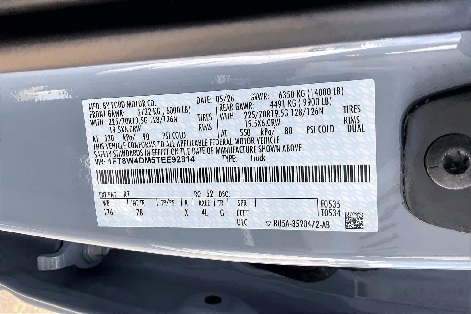 New 2026 Glacier Gray Metallic Tri-Coat Ford F-450® Platinum® image 20