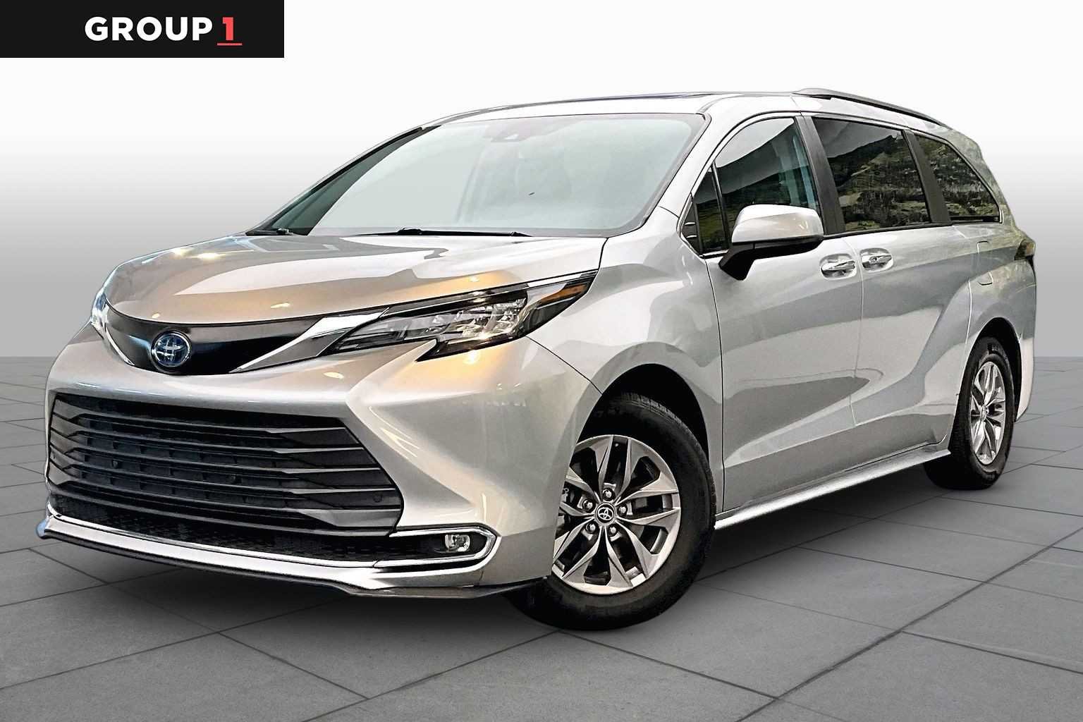 2023 Toyota Sienna XLE