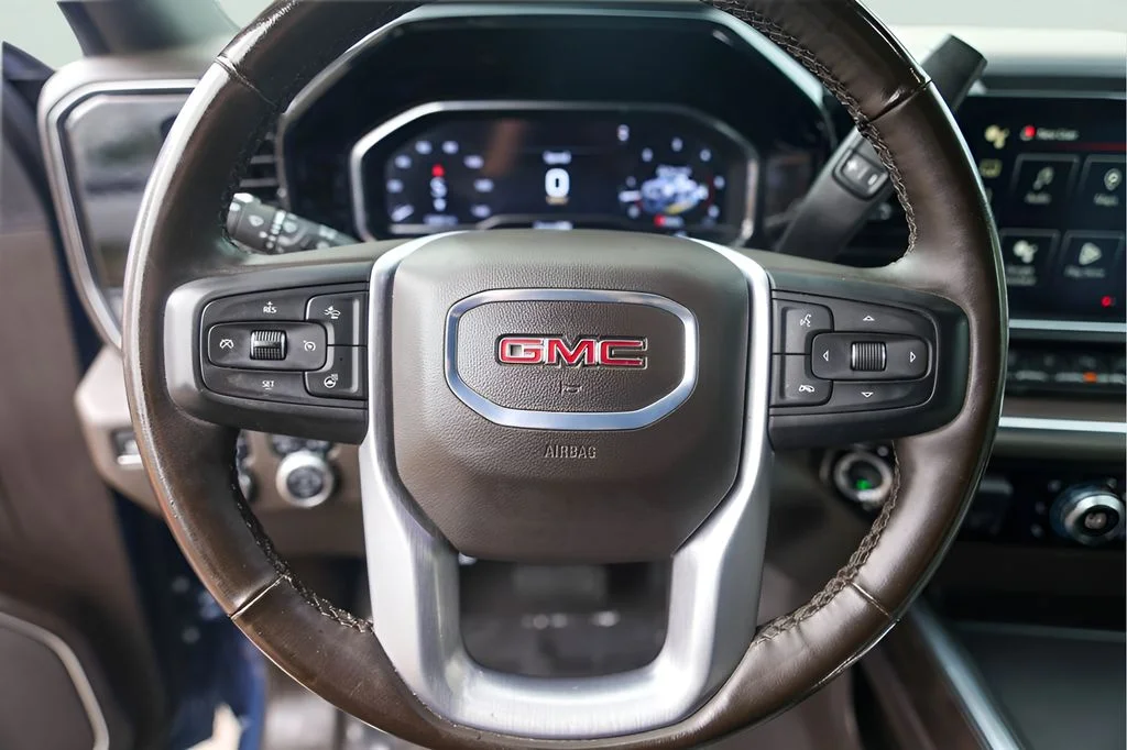 Used 2024 Blue GMC SLT image 15