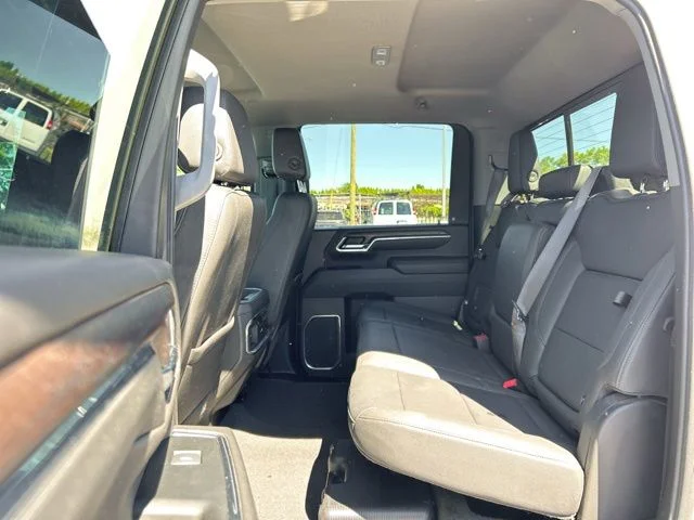 Used 2024 White GMC SLT image 18