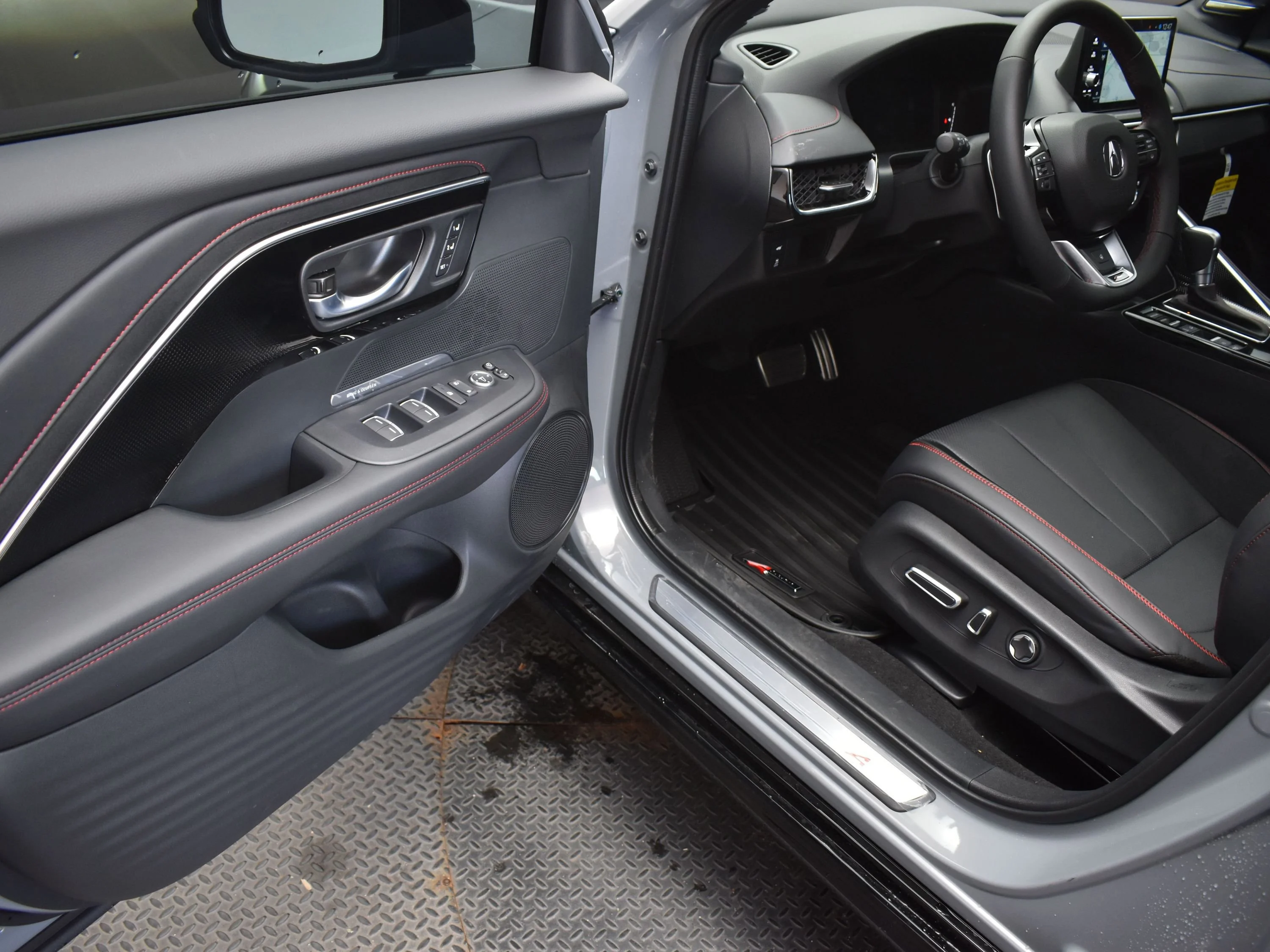 New 2025 Urban Gray Pearl Acura w/A-Spec Advance Package image 6