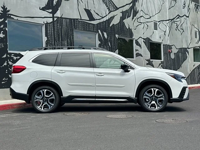 New 2026 CRYSTAL WHITE PEARL Subaru Limited 7-Passenger image 37