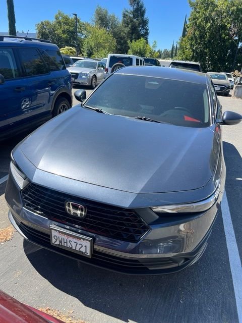 Used 2025  Honda LX image 3