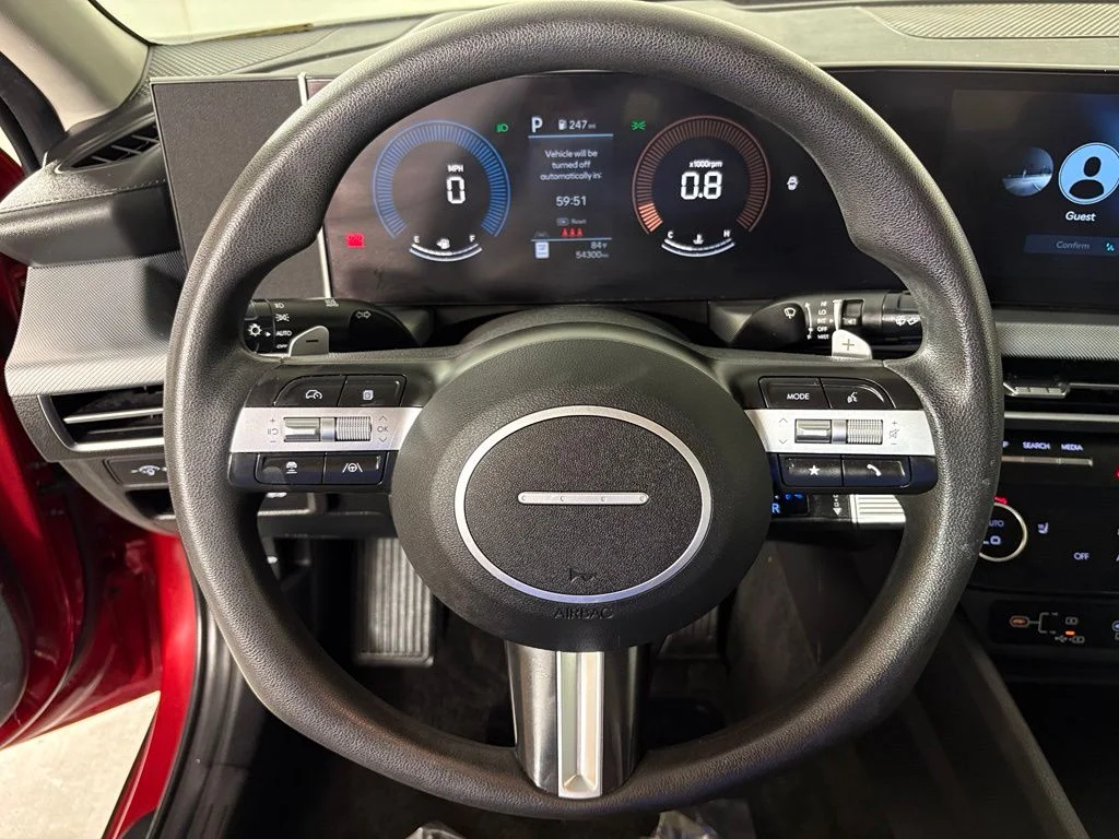 Used 2025 Red Hyundai SEL image 22