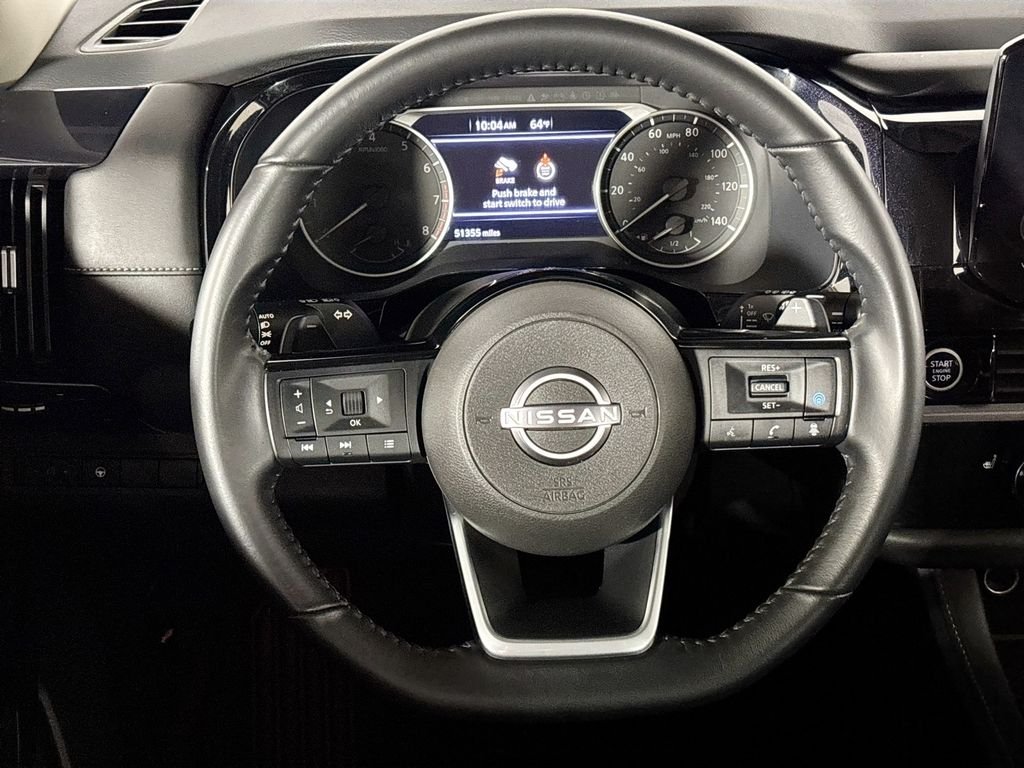 Used 2022 Gray Nissan SV image 13