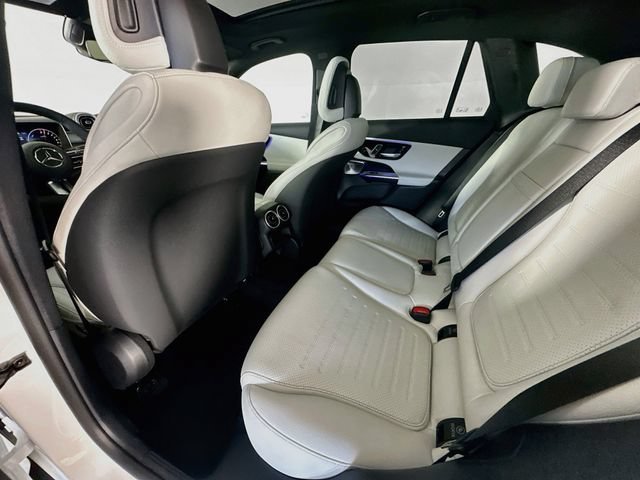 New 2027 Polar White Mercedes-Benz GLC 350e image 56