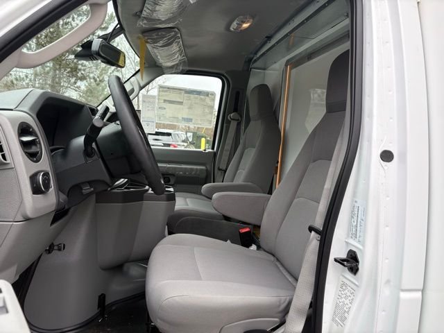 New 2026 Oxford White Ford E-450 DRW image 12